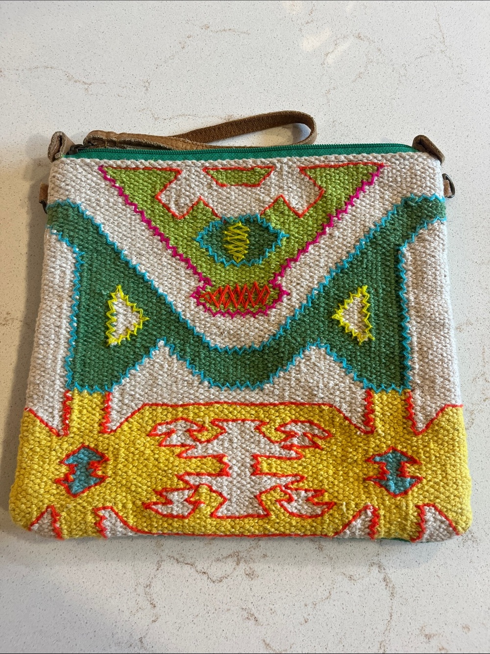 Fabulous MJ New York Cream Embroidered Boho Wristlet Clutch